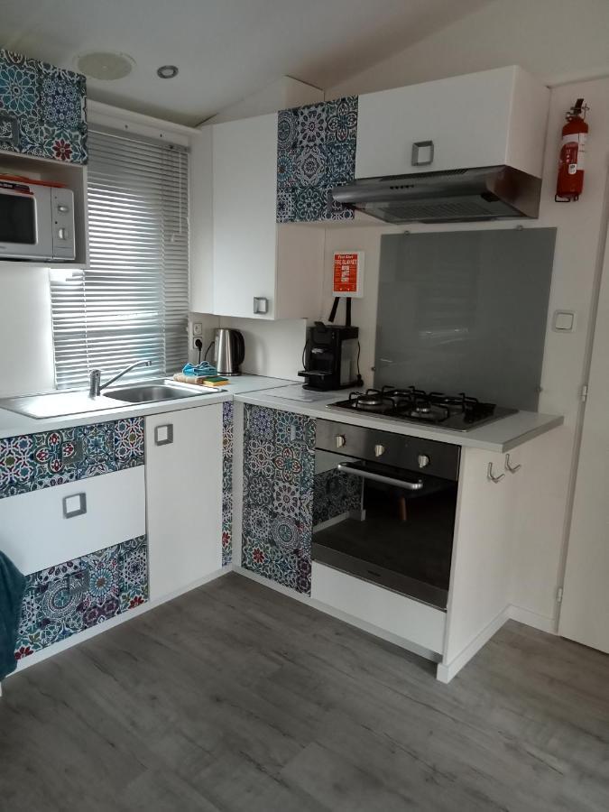 Mobile Home Service Hotelier Frejus Bagian luar foto