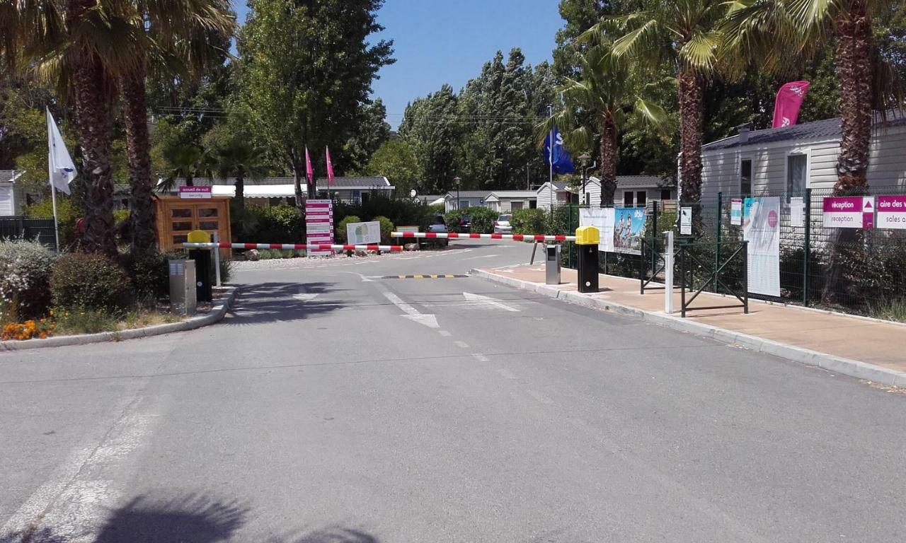 Mobile Home Service Hotelier Frejus Bagian luar foto