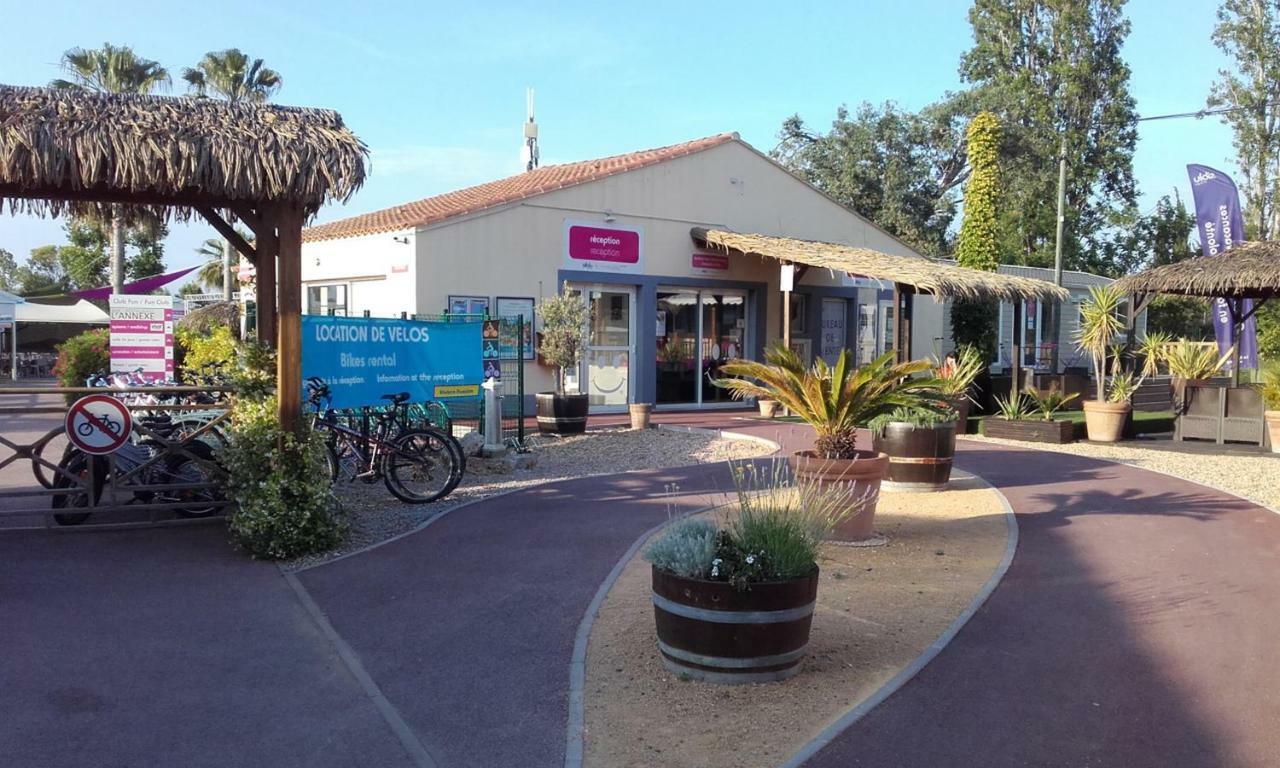 Mobile Home Service Hotelier Frejus Bagian luar foto