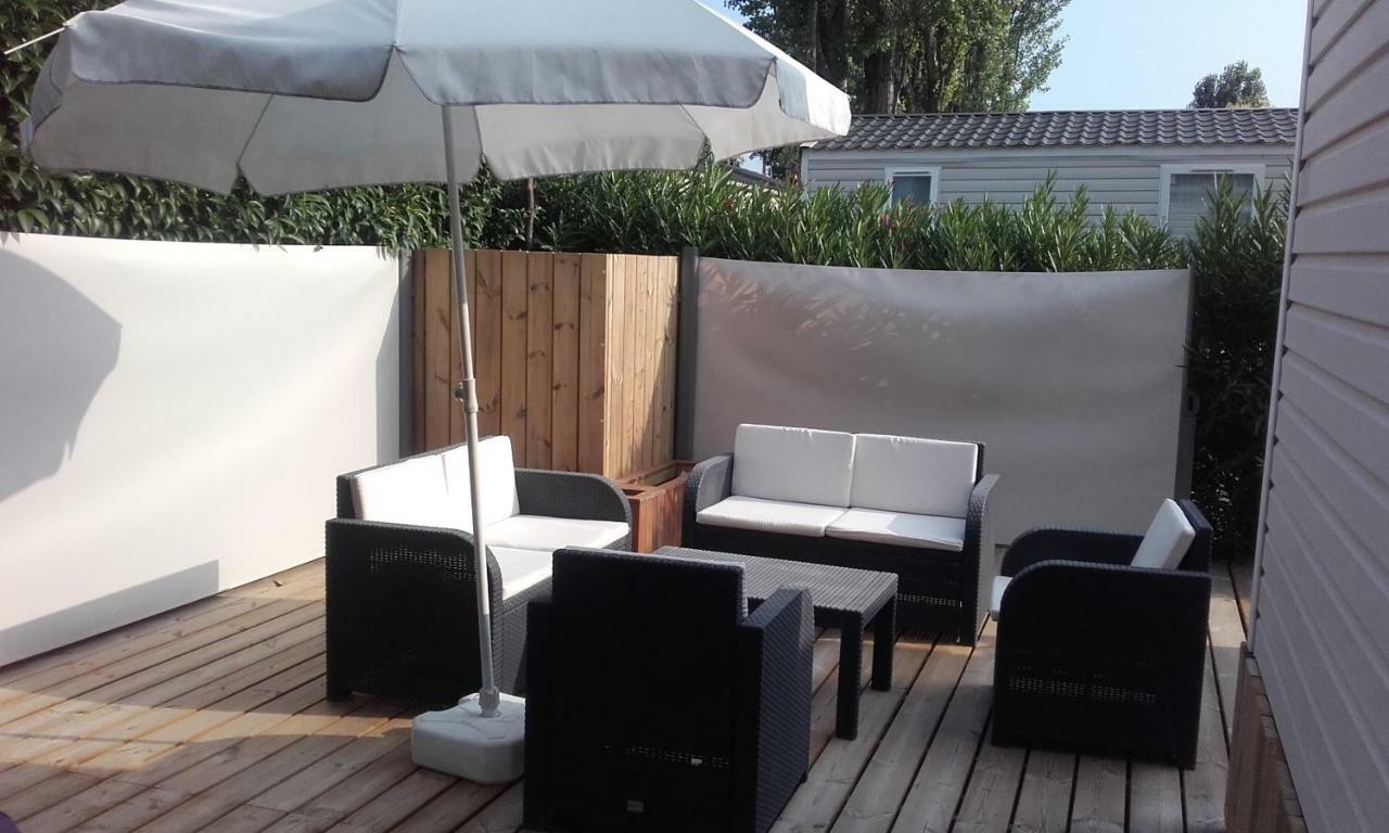 Mobile Home Service Hotelier Frejus Bagian luar foto