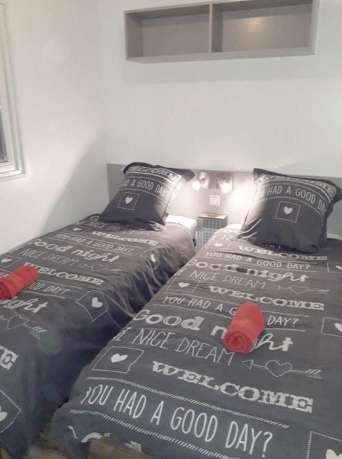Mobile Home Service Hotelier Frejus Bagian luar foto