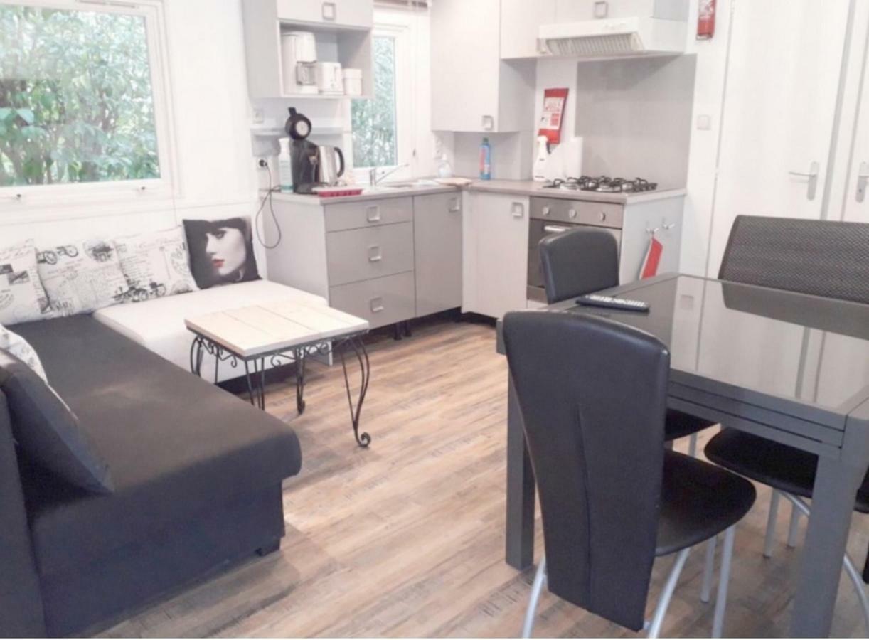 Mobile Home Service Hotelier Frejus Bagian luar foto